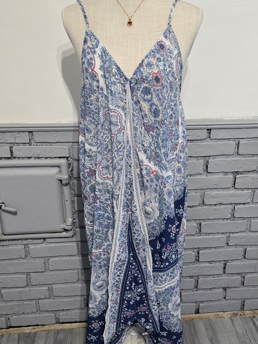 VENUS Navy and White Floral Paisley Maxi Dress